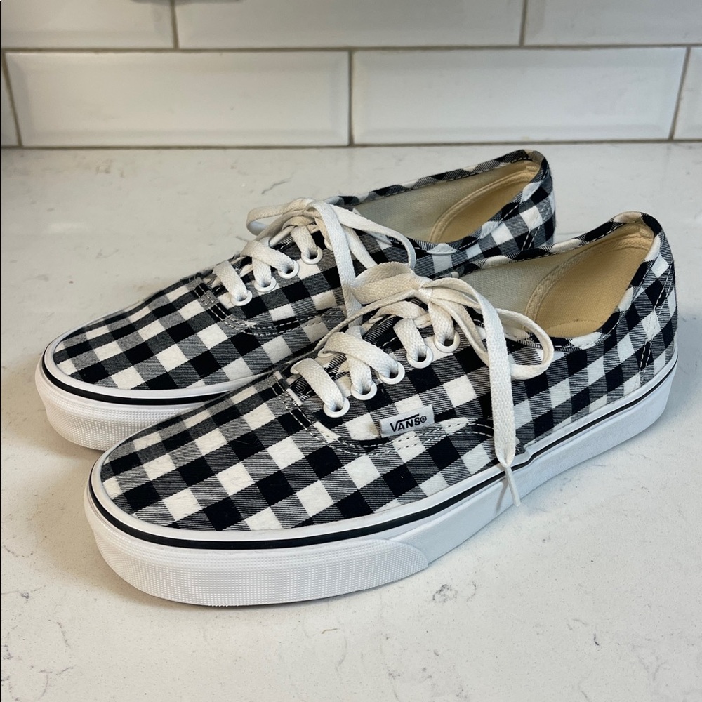 Vans® Unisex Authentic Lace-Up Sneakers in Gingham Check Size 9 Women’s